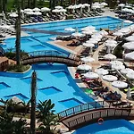 Sunis Kumkoey & Resort